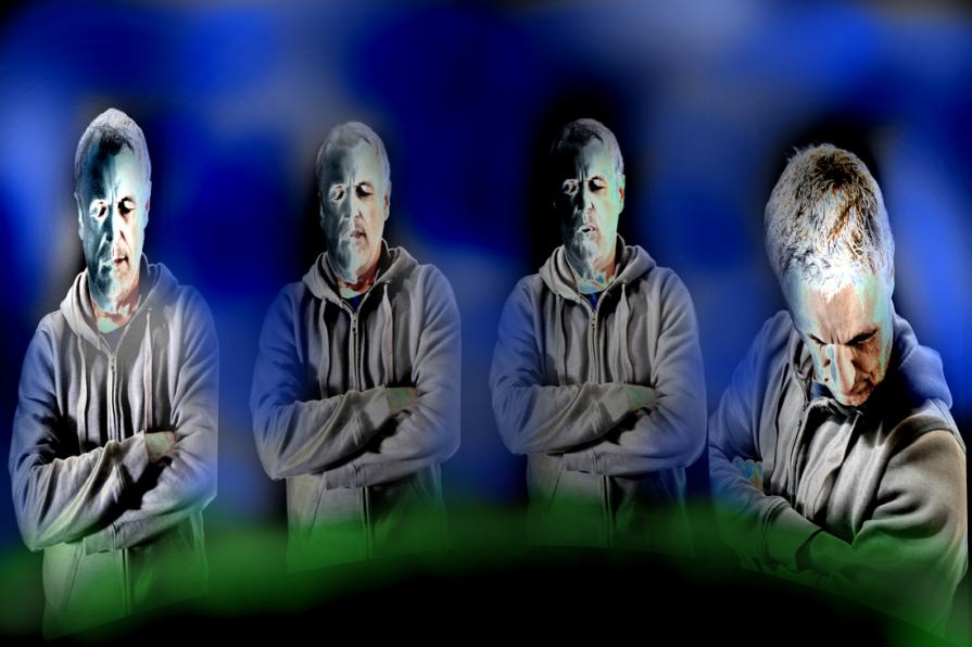 tutto in un attimo,respira con il naso ossigena la mente profondamente.è il ritmo della vita.