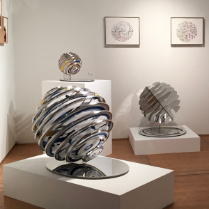 3 Spheres, Gallery View