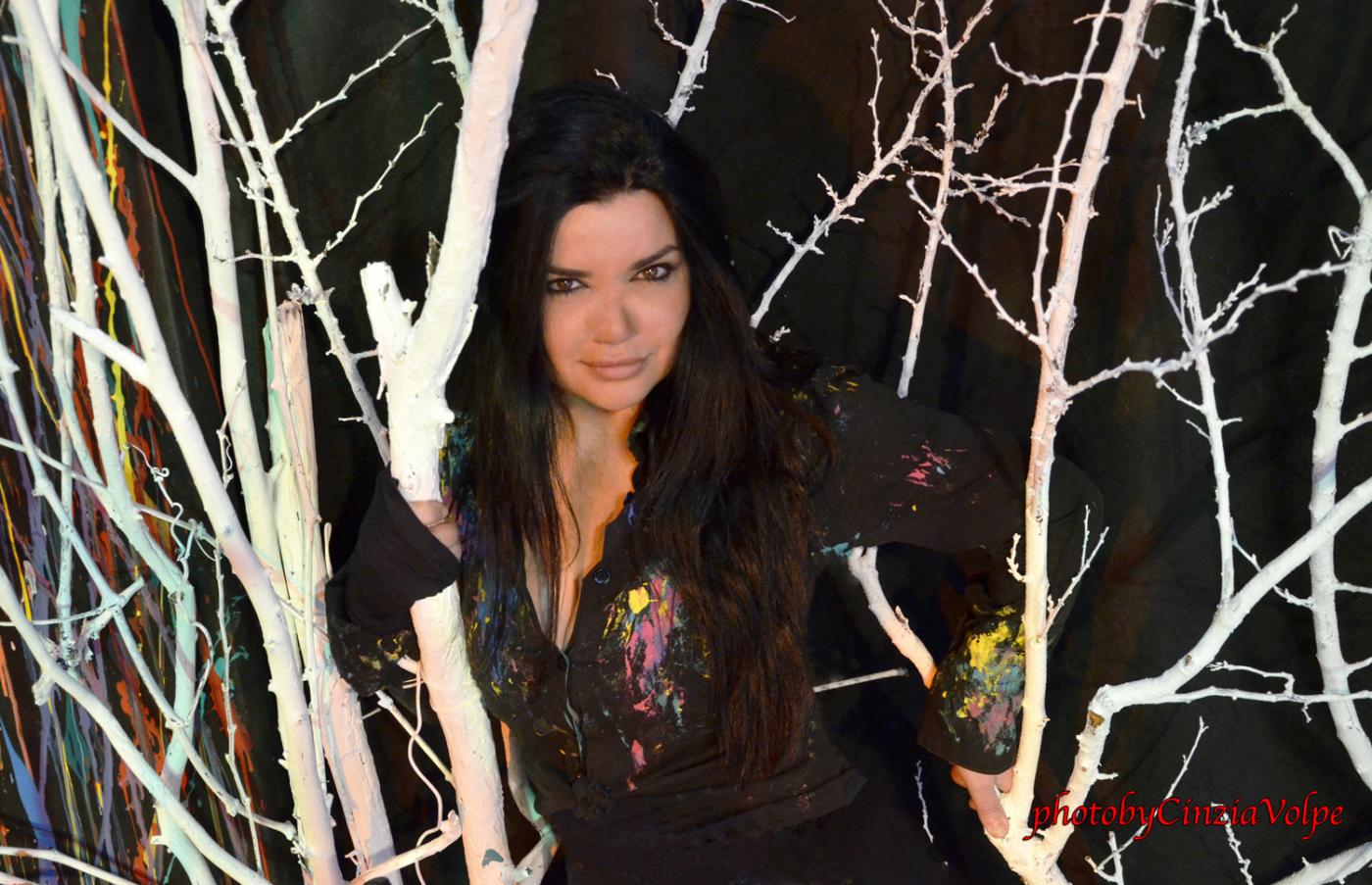 MAD@LatinaLAB. L’Arte Contemporanea incontra il Teatro   ARTE: Elisa Saltarelli – TEATRO: “Acquasanta”