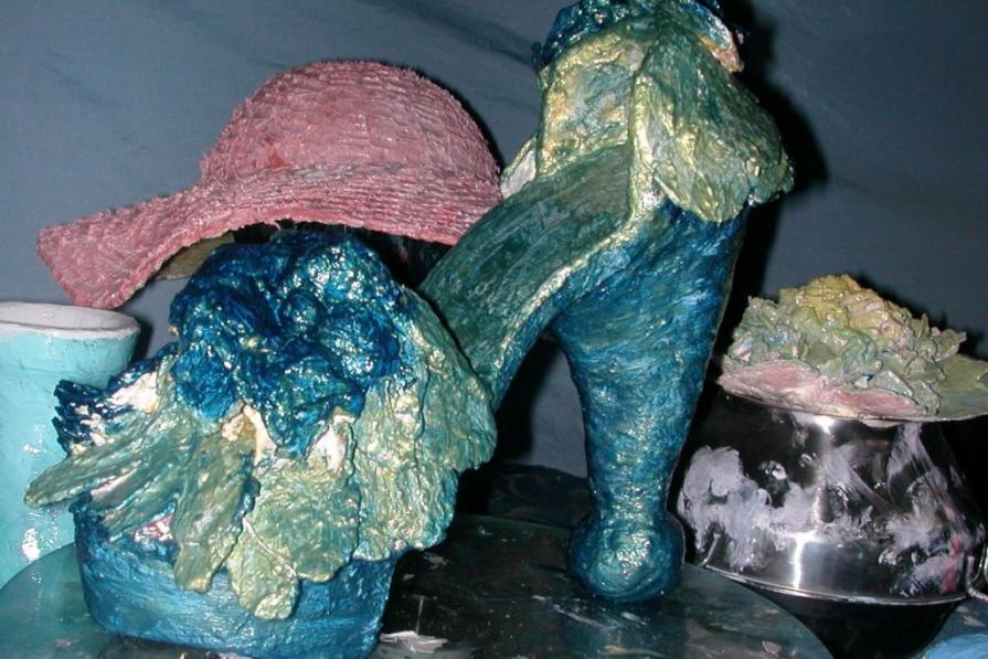 La materia prende forma e teoria del metamorfismo cromatico