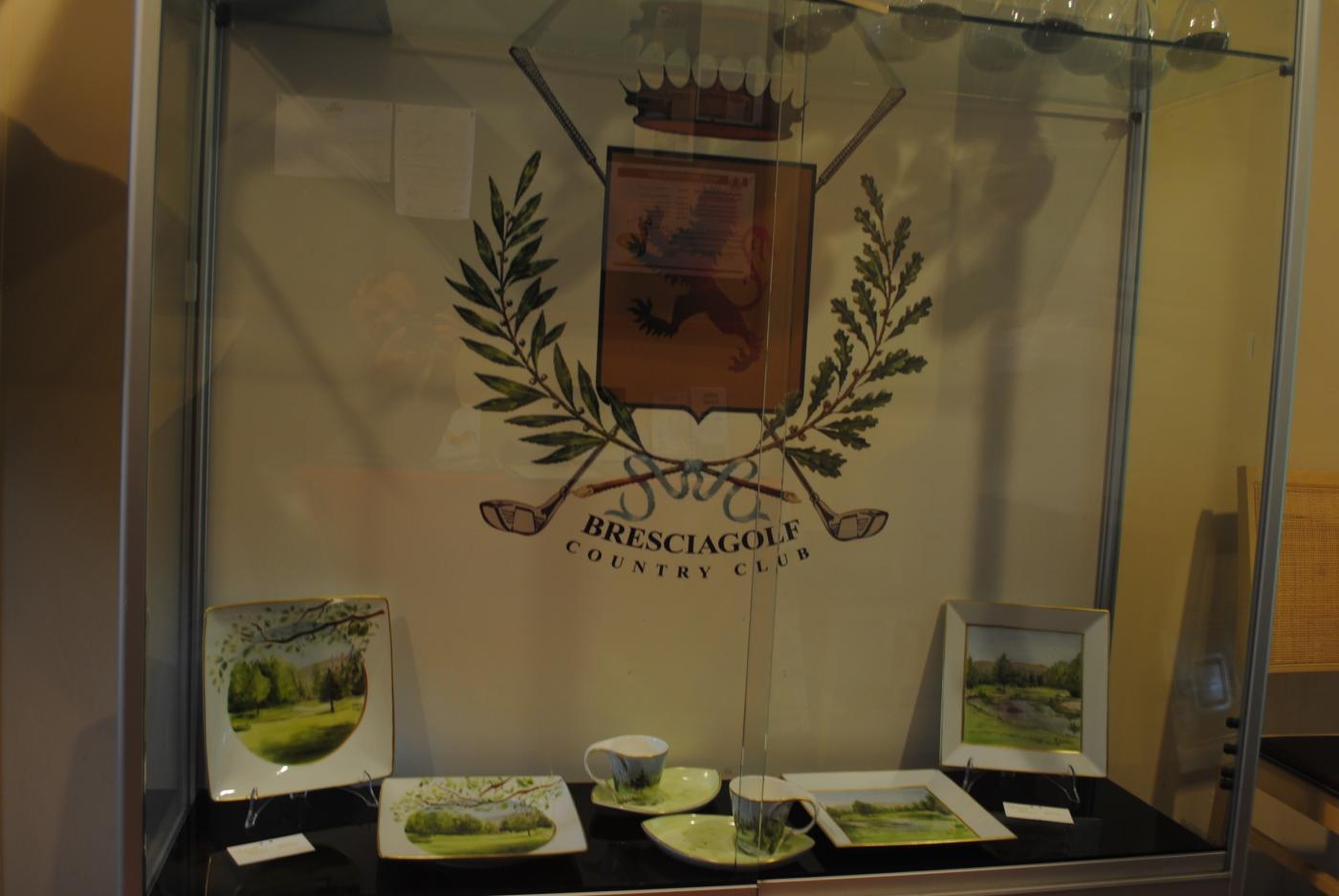 gara di golf con mostra