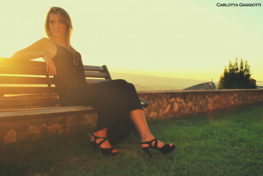 Ritratto di Donna al tramonto