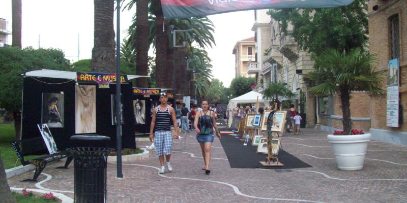 Arte e Musica -Via Paolini Arte e Musica -Via Paolini