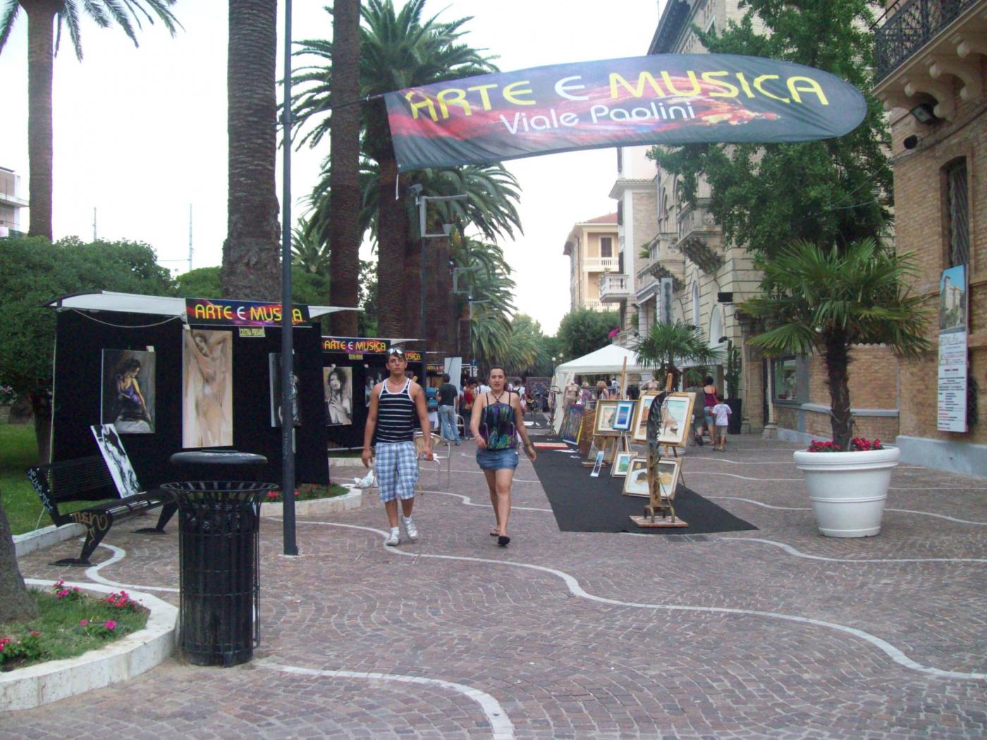 Arte e Musica -Via Paolini Arte e Musica -Via Paolini