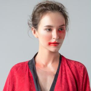 Swan series (Red lips)