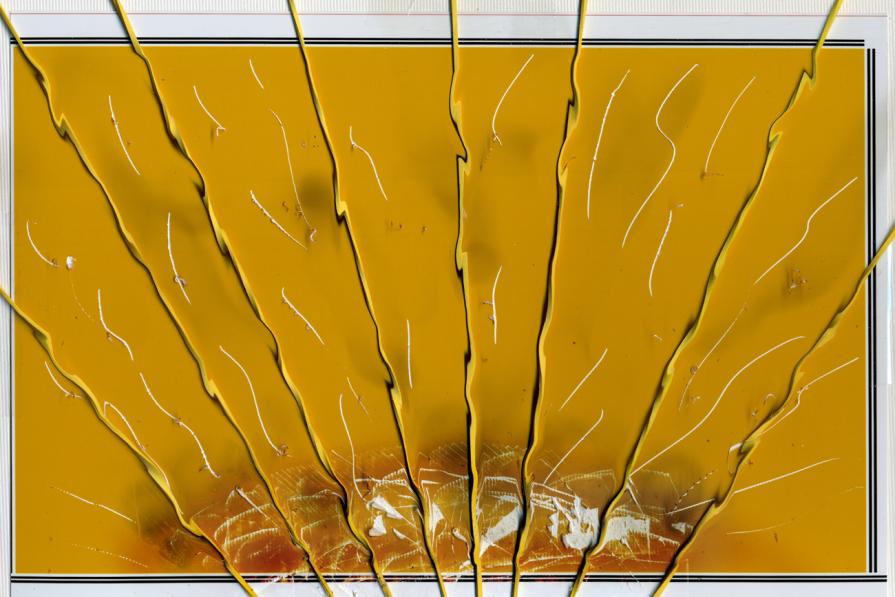 un calore sul mio viso,si i raggi del sole mi sfiorano la punta del naso.