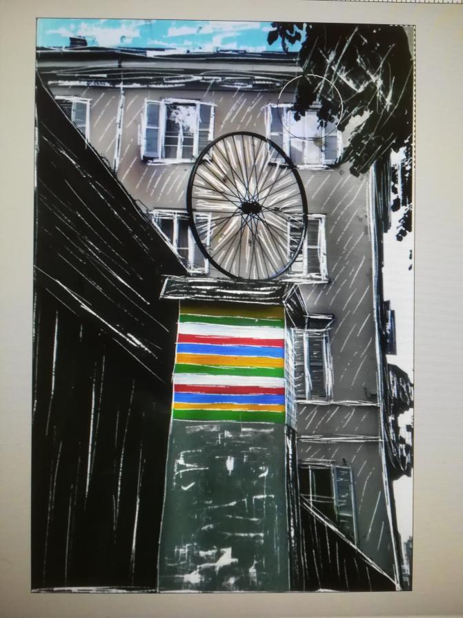 Al angolo di via Milazzo. 