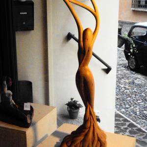 MA QUANTA GENTE C'ERA A QUEST'EVENTO! Regal-Arte 12 artisti in mostra a Mantova.