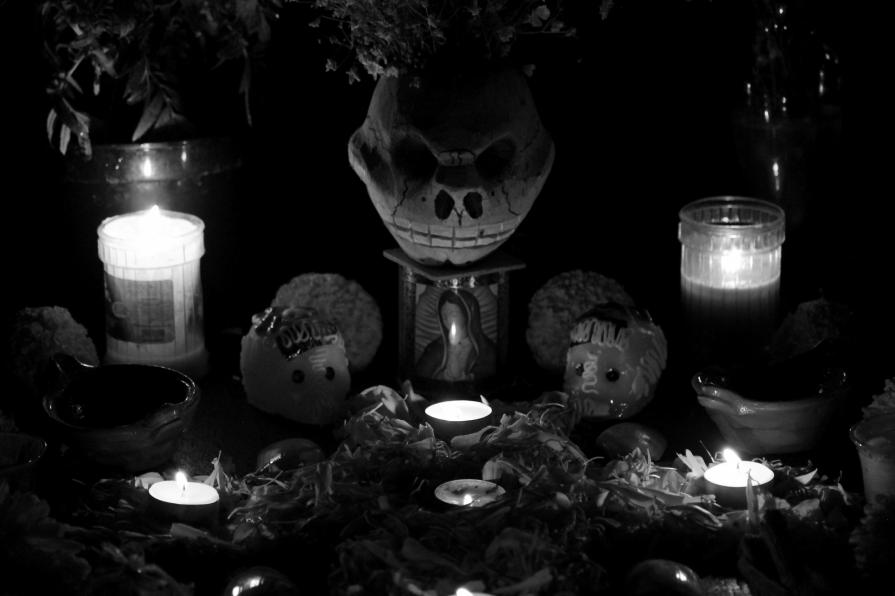 Dia de Muertos 7 El Altar