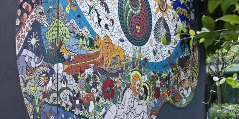 "Paradise on Earth". Mosaic for the star architect Fabio Novembre