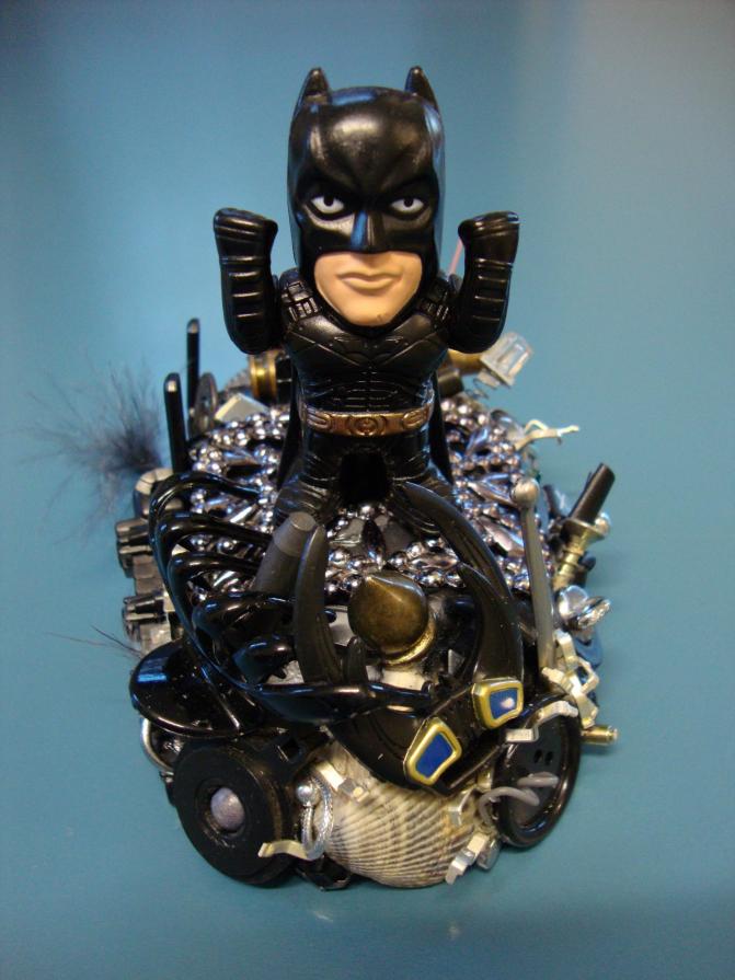 THE BAT IS ON THE MOUSE