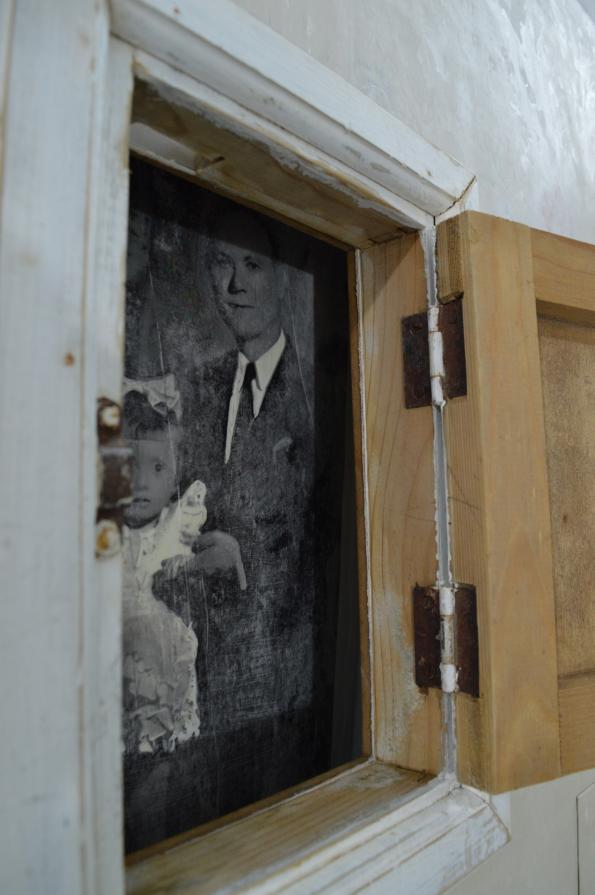 Quello che resta 3 (particolare foto)