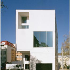 Expectations - Part 1/Berlin Expectations - Part 1/Berlin