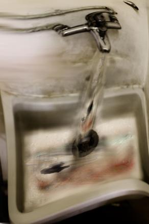 non sprecare l'acqua.