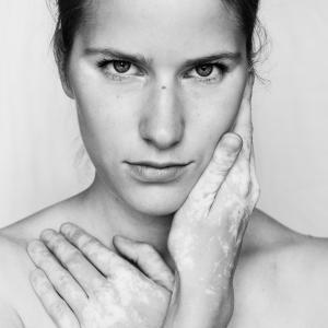 Julia (the author) from Wzory series