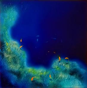 Barriera corallina tropicale. Luminescente al buio.