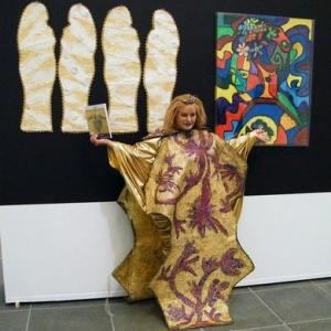 Three staff “Afoismi” “A craft of skilled “ “ In..Coscienza”